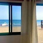 11. Arena Y Mar *