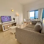 11. Arena Y Mar Playa Honda (Lanzarote)